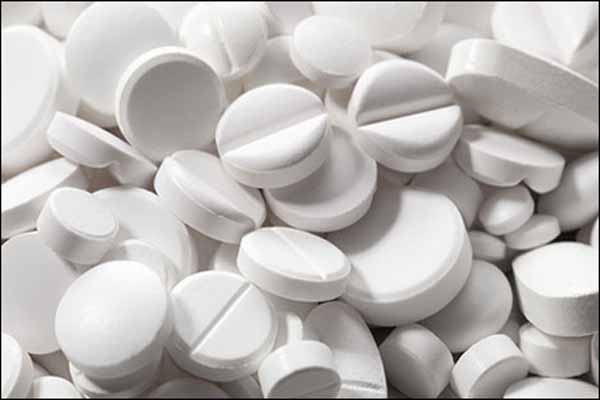 Aspirin tied to lower risk of most dangerous skin cancer