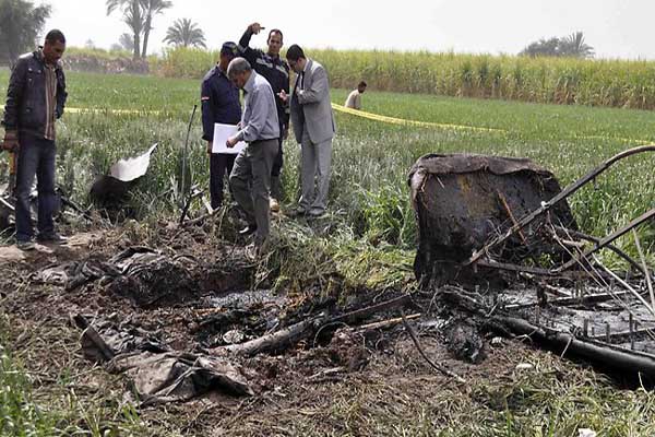 Balloon crashes killing 19 tourists