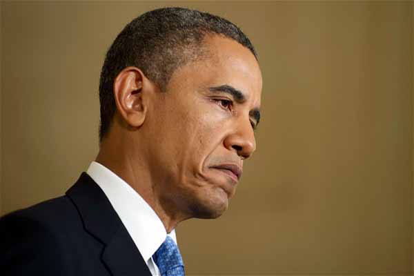 Obama to return part of pay amid budget cuts