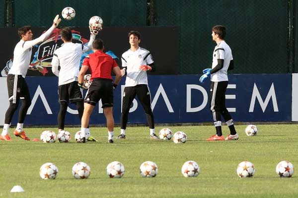 Turkish Besiktas host English Arsenal