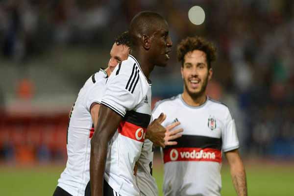 Besiktas eliminate Feyenoord and advance to playoffs