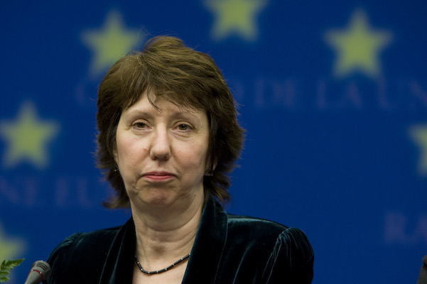 EU calls on Russia to stop Ukraine 'aggression'