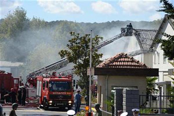 Fire breaks out at Istanbul's Sarıyer