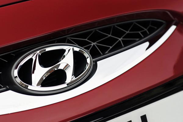 Hyundai plans two new car plants in China