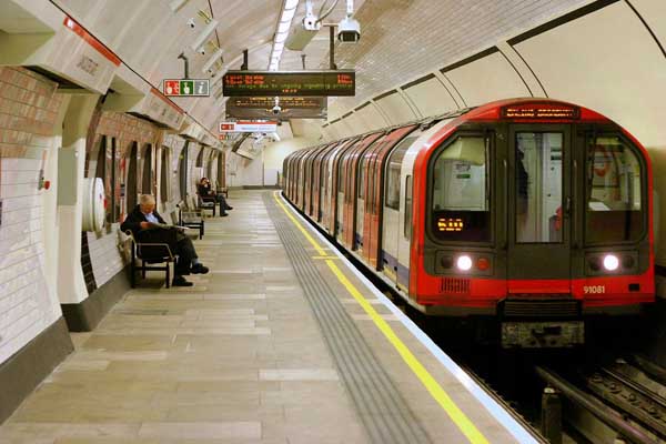 Passenger advice during unnecessary ASLEF strike action on Central line‏