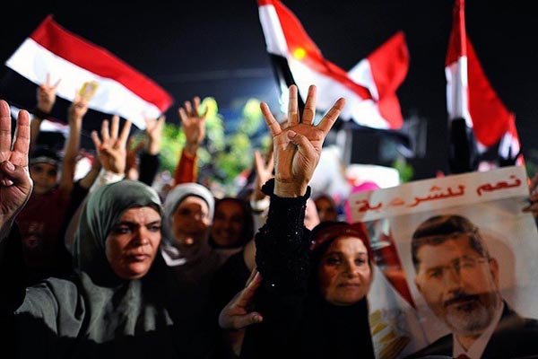'Rabaa sign' becomes the symbol of massacre in Egypt