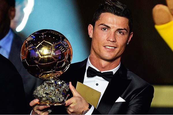 Cristiano Ronaldo is the best player of FIFA Ballon d'Or 2013