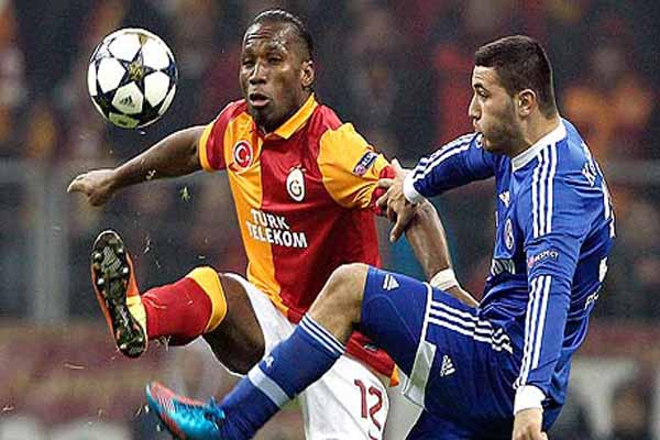 Schalke confident despite Huntelaar absence