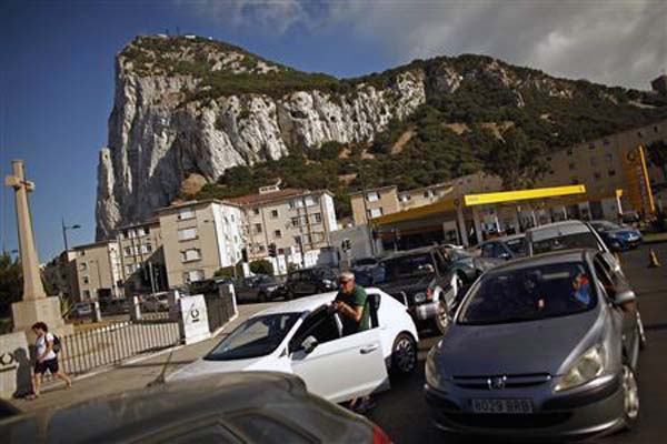 Spain threatens unilateral steps in Gibraltar dispute