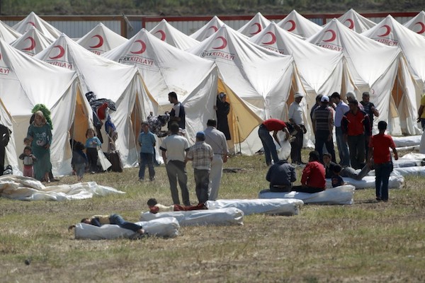 Turkish officials to discuss Syrian refugees