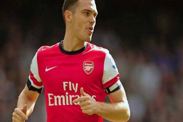 Barcelona to sign Arsenal defender on Sunday