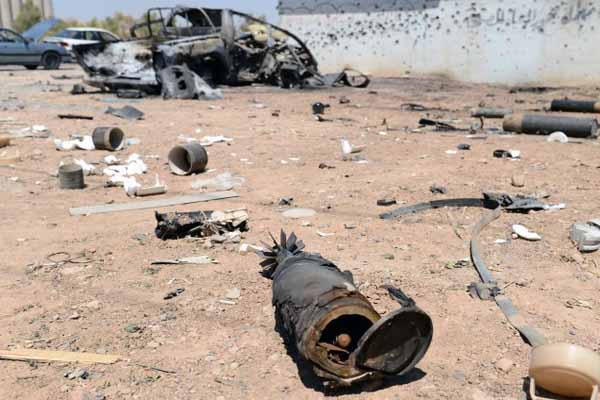 'US airstrikes slows IS advance, not remove threat yet'