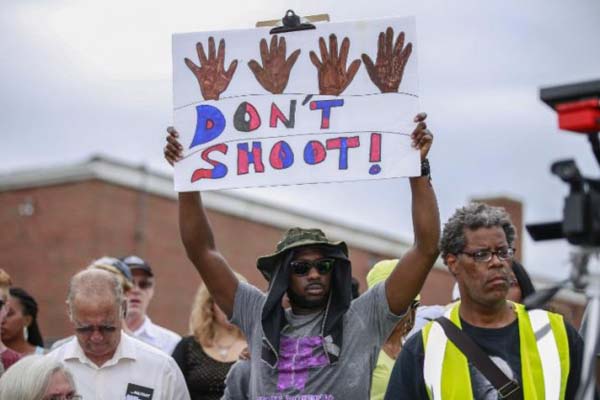 US state declares curfew after death of black teen