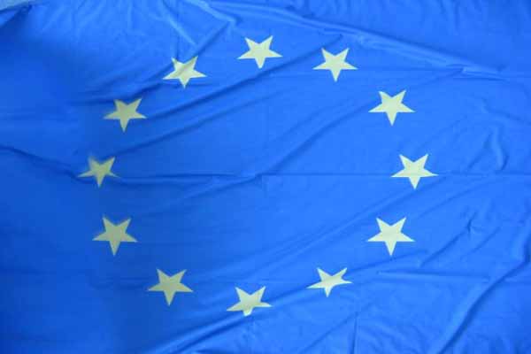 EU to delay Serbia report for Kosovo deal