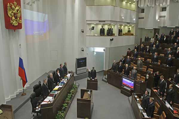 Russia's upper house approves foreign accounts ban