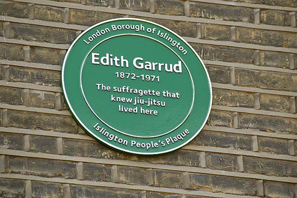 Animal campaigner, synagogue and author are Islington People's Plaque winners
