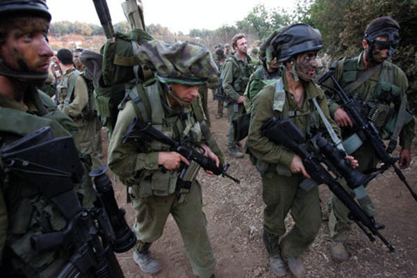 Israeli troops kidnap son of Hamas leader