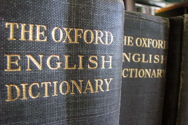 Oxford Dictionaries Adds 'Hot Mess,' 'Side Boob,' 'Throw Shade'
