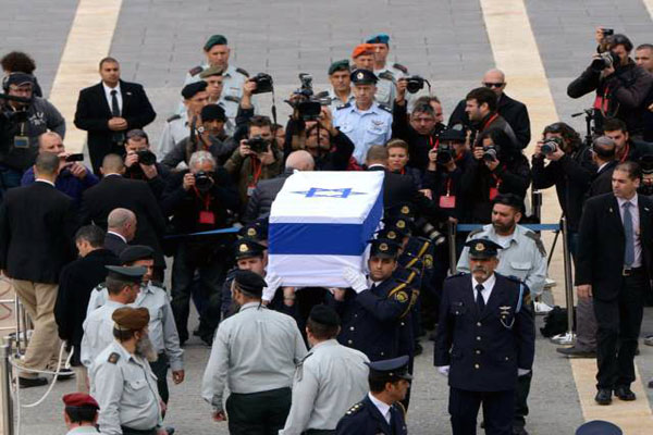 Sharon to be buried at Negev Desert