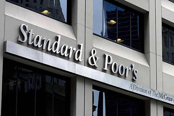 Standard and Poor revises Turkey's credit outlook to negative