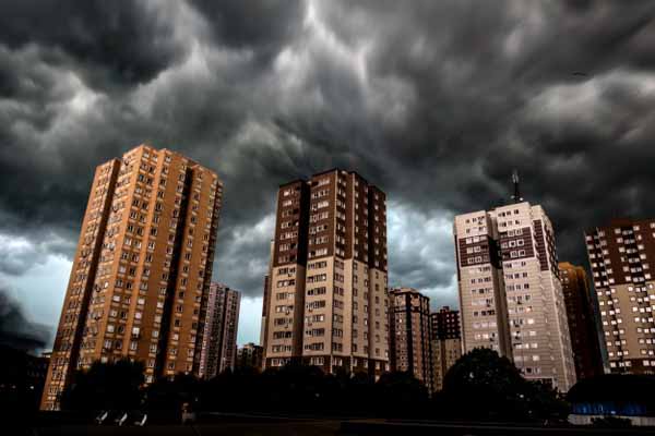 Thunderstorms batter Istanbul