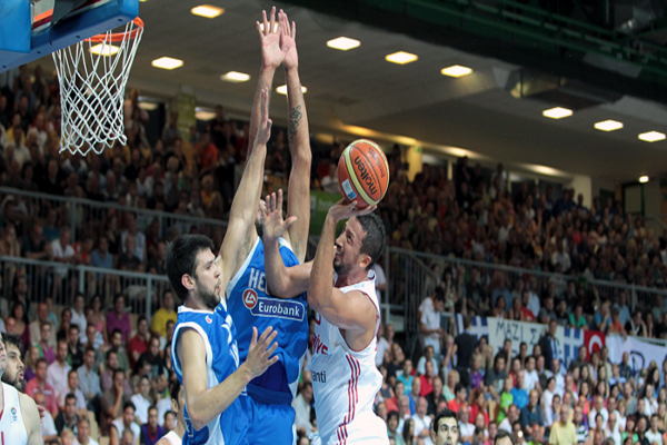 Greece 84 - Turkey 61 in EuroBasket