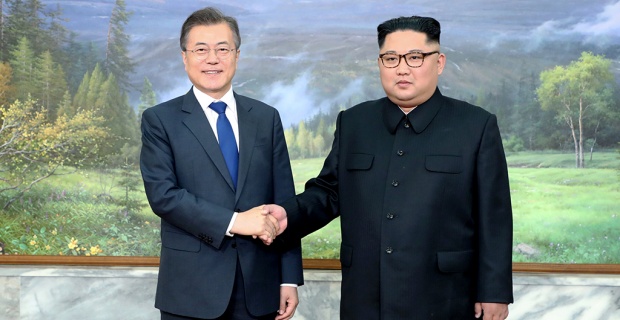 Koreas discuss denuclearisation in Pyongyang summit