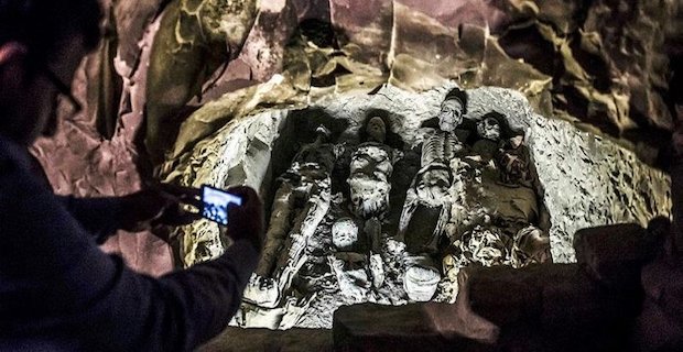 Archaeologists in Egypt discover trove of mummies