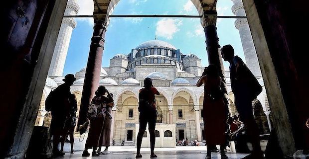 Turkey attracts over 31M foreign visitors in 8 months