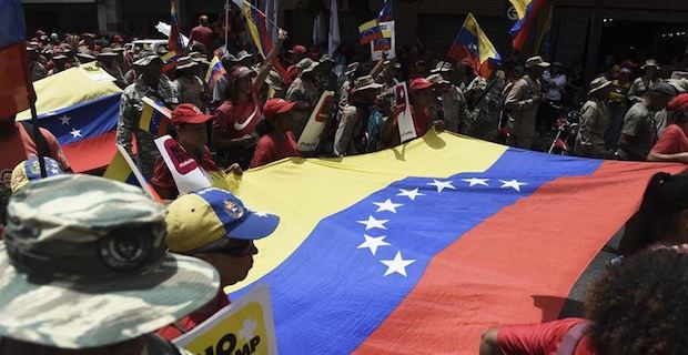 Venezuela: Gov't, opposition agree on major deals