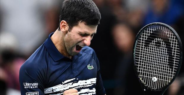 Djokovic into third round in Australian Open