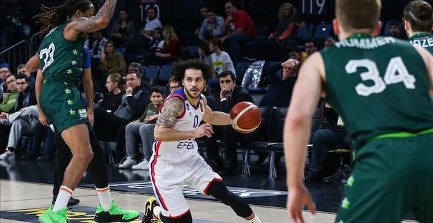 Anadolu Efes stay at top in Turkish basketball league
