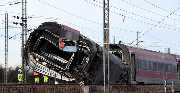 High-speed train in France derailed; 21 injured