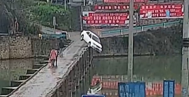 Man drives over dock into canal 10 minutes after passing driving test