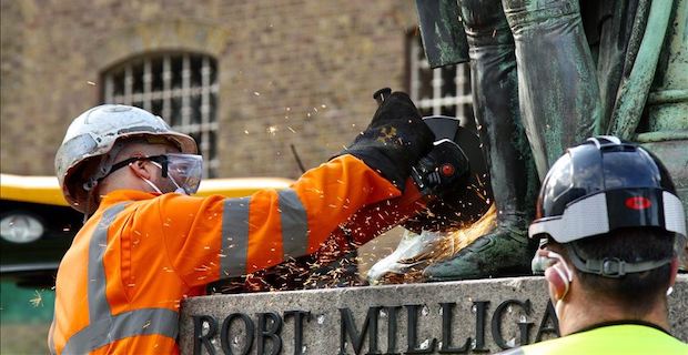 UK: Statue of slave owner Robert Milligan pulled down