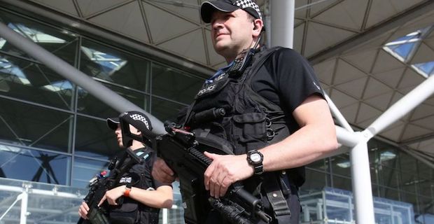 UK, Counter-terrorism team detain 2 at Stansted Airport