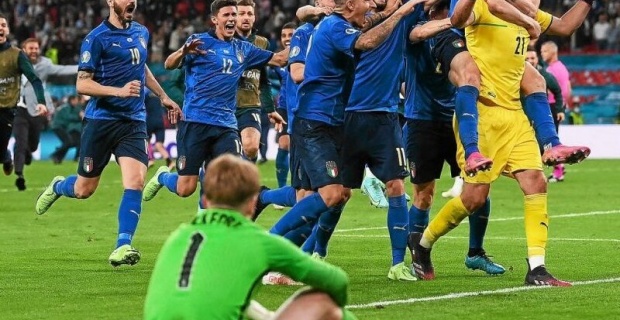 England lose nerve-shredding shootout 3-2 to Italy in Euro 2020 final ! Italy are the champions of Europe