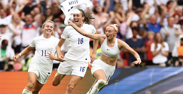 England win Euro 2022, The Queen leads tributes to Lionesses