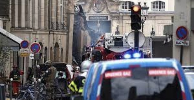At least 29 injured in massive blast in central Paris