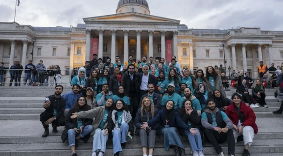 London's iconic Trafalgar Square for an open iftar