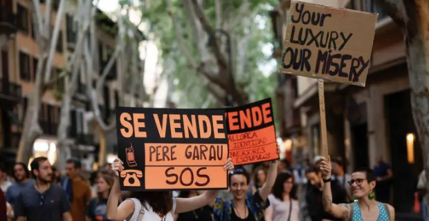 Residents of Spanish island of Mallorca launch initiative to thank tourists amid protests over mass tourism