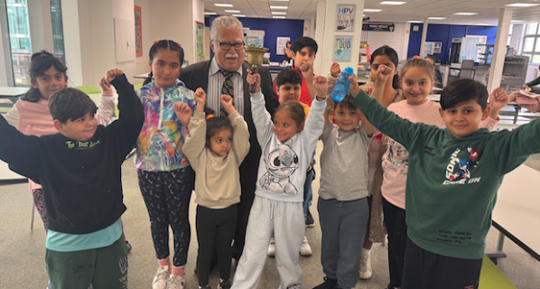 Hornsey Atatürk School Rings in the New Academic Year in London