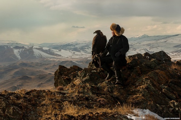A 13-year-old eagle huntress in Mongolia