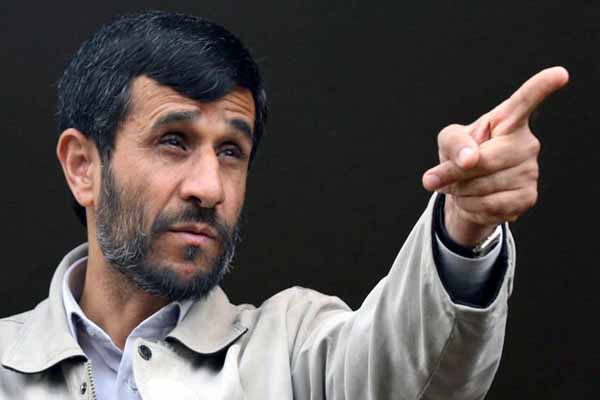 Ahmadinejad's helicopter makes emergency landing