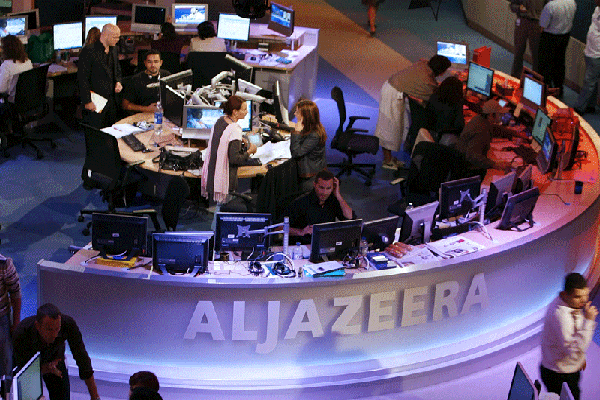 Iraq suspends Al-Jazeera