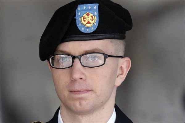 US soldier set to go on trial over leaks