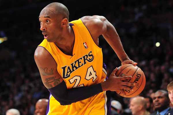 Kobe Bryant scores 34 points as Lakers reach