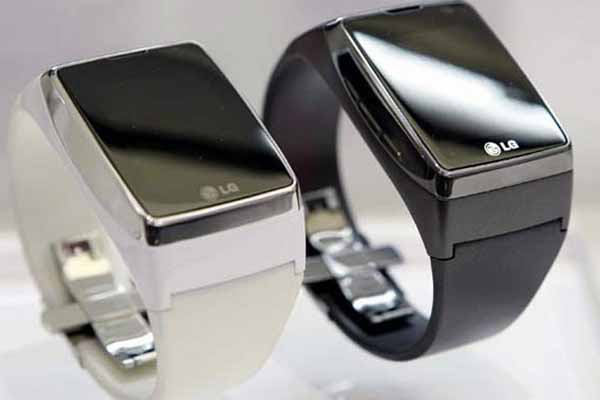 LG joins the smart watch sweepstakes