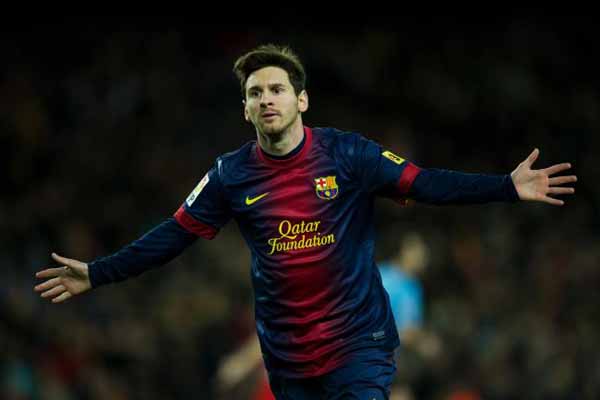 Messi sends Barcelona into quarter-finals