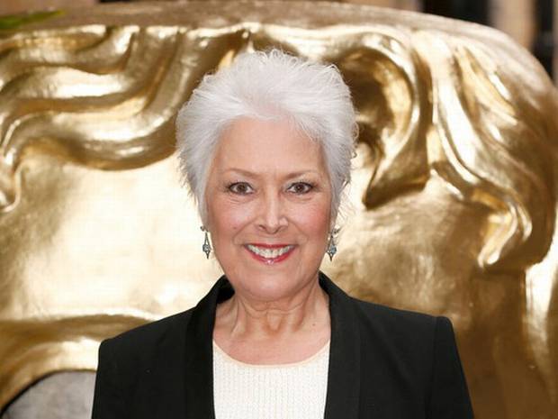 Lynda Bellingham to stop chemotherapy treatment for terminal colon cancer